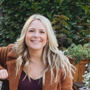 Meet your Posher, Annie